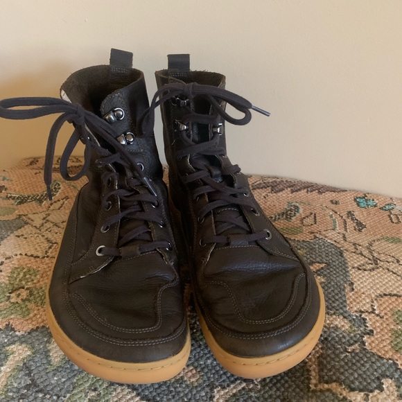 Vivobarefoot Boots - Picture 6 of 7